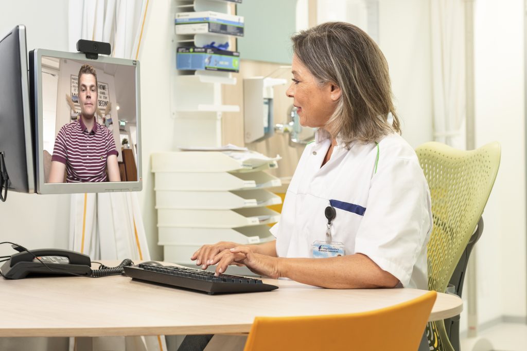 Online gesprek tussen arts en patient